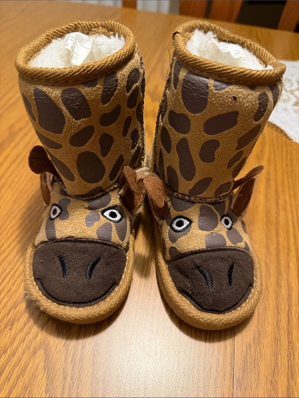 Muk Luks Zoo Babies Gabby Giraffe Plush Slipper Boots size 8